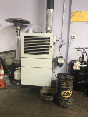 Populair in Engeland 120 kW draagbare afvalolieverwarmer met 100l olie tank