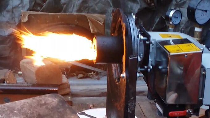 Verscheidene mini-afvaloliebranders met een laag verbruik voor een ketel van 0,1 ton 0